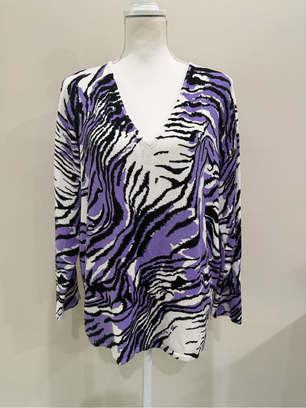 Pierri New York Sweater Womens Size XL Long Sleeve Purple Black Animal Print
